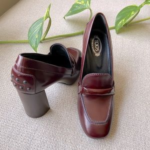 Tod's | Leather Heeled Loafers (Sz 7 / IT 37)